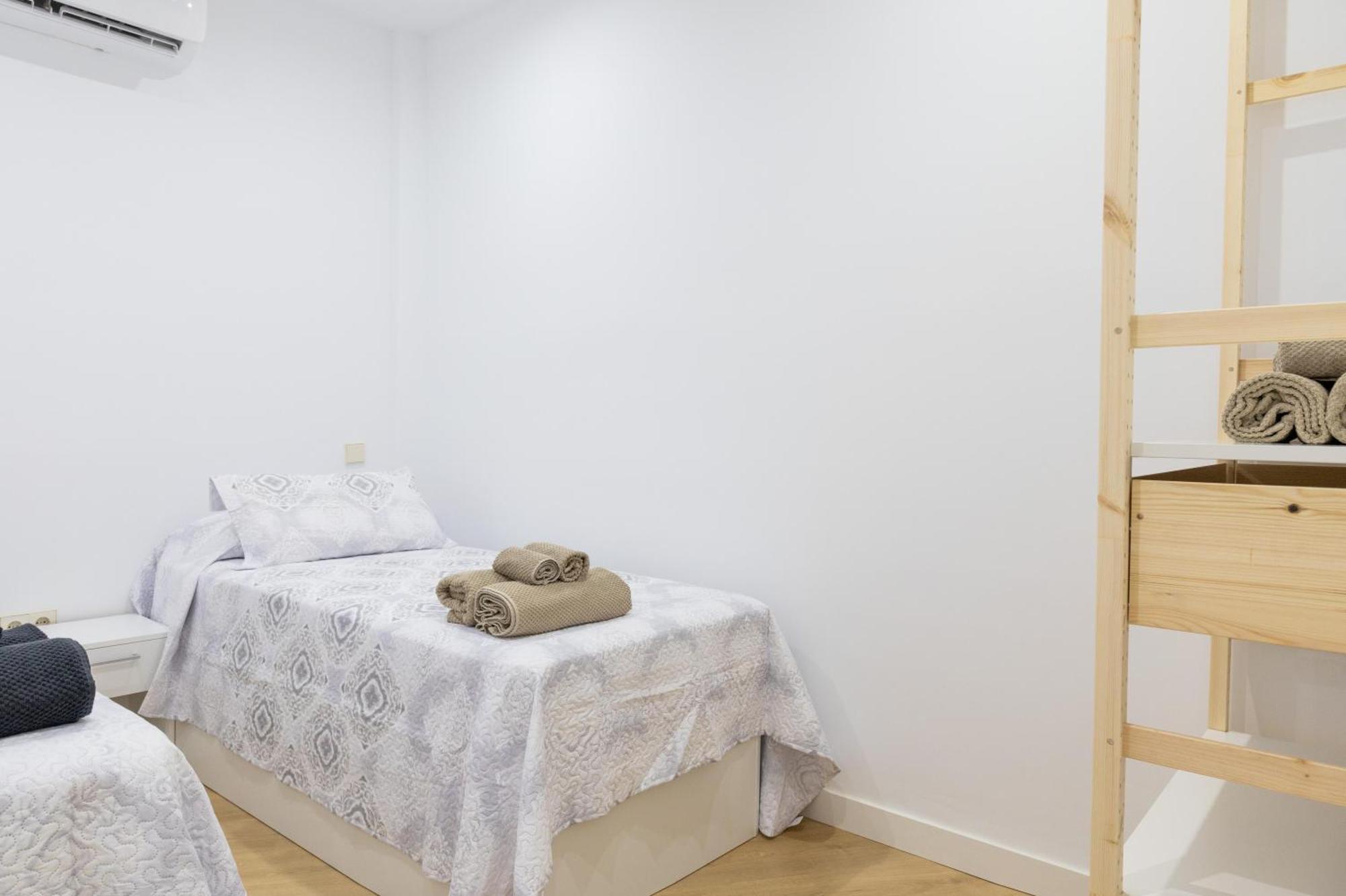 Excelente Apartamento Familiar Madrid Centro Esterno foto